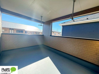 ���ց@�J�~���Ă����S�̃C���i�[�o���R�j�[