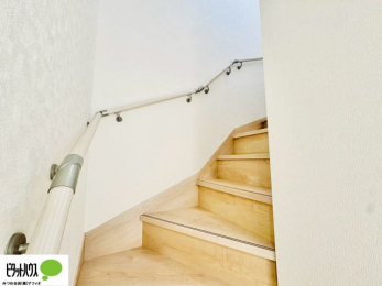 �@�肷��t���K�i�B�����Ȃ��q�l���N�z�̕������S�ɏ�艺��ł��܂��B