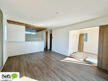 ���r���O�@LDK�Ƙa��������21���̍L�X���