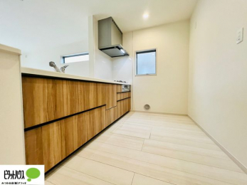 ���ʑ�E���ʏ��@�{�H��ʐ^�F���ʎ��ɏ���������A�J�r�\�h�ɂ��B�傫�ȋ��Ō��₷�����ʉ��ϑ�ł�