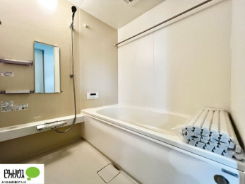 �����@�����̔�������Ă����o�X���[���͍L�X�������B�x���͂��q�l�ƈꏏ�ɗV�тȂ������܂��ˁB