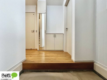 ���ց@�V���[�Y�{�b�N�X�ɂ́A�g�����Ȃ݃`�F�b�N���ł���S�g�~���[�t���I