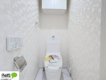 �g�C���@�E�H�V�����b�g�g�C�������B