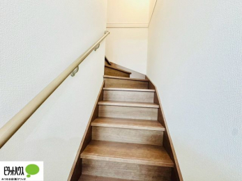 �@�肷��t���K�i�B�����Ȃ��q�l���N�z�̕������S�ɏ�艺��ł��܂��B