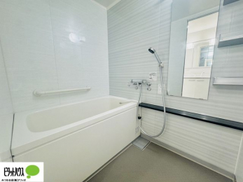 �����@�����������F���̗����ŁA1���̔��������������Ă��������B