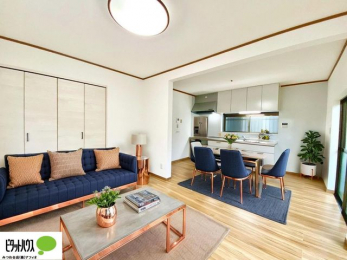 ���r���O�@�����ۂ̎����ʐ^��CG�ŉƋ��z�u�����C���[�W�ł���A���ۂƂ͑����قȂ�܂��B