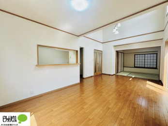 ���r���O�@�J�������ӂ�鐁�������̂��郊�r���O