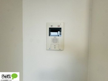 ���̑��@������Ԃ����S��TV���j�^�[�t���C���^�[�z��