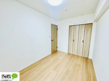 ���[�@���ꂼ��̂������Ɏ��[�X�y�[�X������̂Ńv���C�x�[�g�ȉו����g�߂ɒu�����Ƃ��ł��܂��B