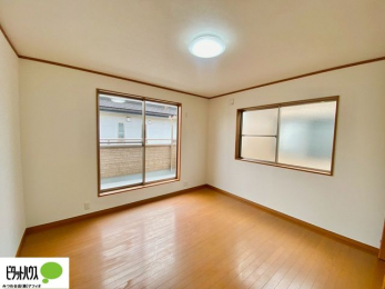 ���̑����ρ@2�ʍ̌��Ŗ��邭�A���ʂ��̗ǂ��������ł��B