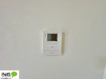 ���̑��@������Ԃ����S��TV���j�^�[�t���C���^�[�z��