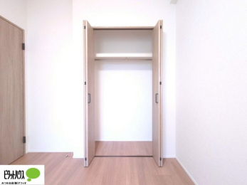 ���[�@���ꂼ��̂������Ɏ��[�X�y�[�X������̂Ńv���C�x�[�g�ȉו����g�߂ɒu�����Ƃ��ł��܂��B