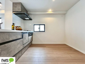 �L�b�`���@�L���ăs�J�s�J�̃L�b�`���͖����̂��������y�������Ă���܂��ˁB