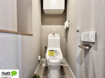 �g�C���@�E�H�V�����b�g�g�C�������B