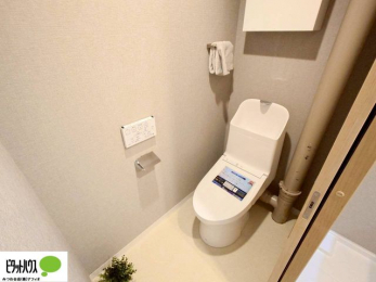 �g�C���@�E�H�V�����b�g�g�C�������B