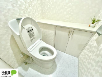 �g�C���@1�E2�K�E�H�V�����b�g�g�C�������B