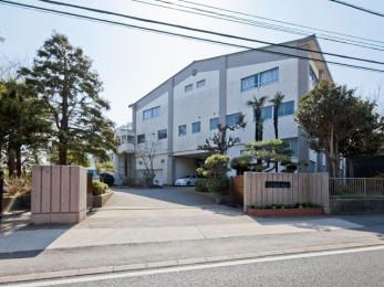 �@�D���s����{���w�Z �k��4���B 300m