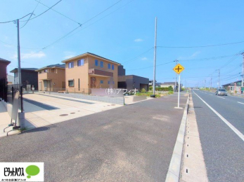 �O�ώʐ^�@�O�ʓ��H�܂ތ��n�ʐ^