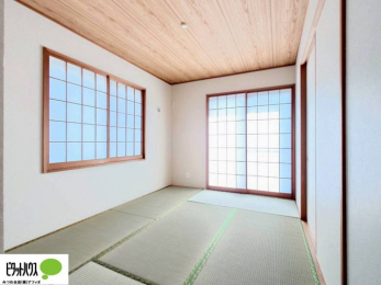 ���[�@���r���O�ׂ̘a���͏����Ȃ��q�l�̂����Q��Ԃ����̂��ނ����ɍœK�ł��ˁB