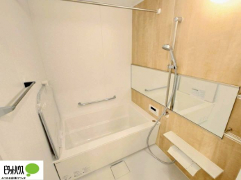 �����@1���̔�����������x���̓��͂��q�l�Ƃ̃R�~���j�P�[�V�����̏�Ƃ���