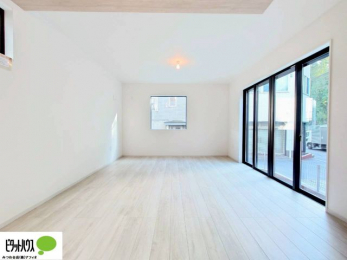 ���r���O�@�C���e���A�̉f����L�X�Ƃ������r���O24.5��