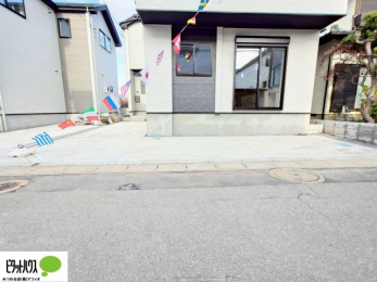 �@�}�ȗ��q�ɂ����S2��Ƃ߂��܂��B