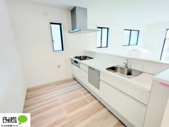 �L�b�`���@�Ƒ��Ƃ��b���Ȃ���y���������ł���J�E���^�[�L�b�`��