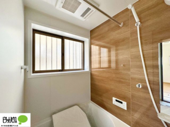 �����@1���̔�����������x���̓��͂��q�l�Ƃ̃R�~���j�P�[�V�����̏�Ƃ���