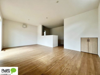 ���r���O�@���r���O����̓L�b�`���ɂ���}�}��p�p��������̂ŁA���q�l���V�񂾂�x�񂾂���S���ĉ߂������Ƃ��ł��܂��B