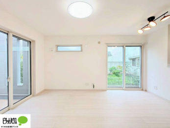 ���r���O�@LDK15��