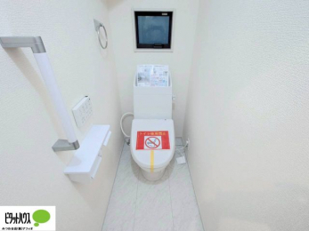 �g�C���@1�E2�K�E�H�V�����b�g�g�C�������B