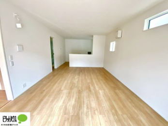 ���r���O�@�l�C�̑ΖʃL�b�`���ŉƑ��݂�Ȃ������ꏏ�B