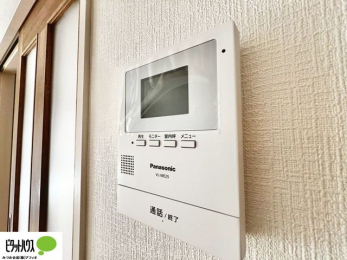 ���̑��@�{�H��ʐ^�F������Ԃ����S��TV���j�^�[�t���C���^�[�z��