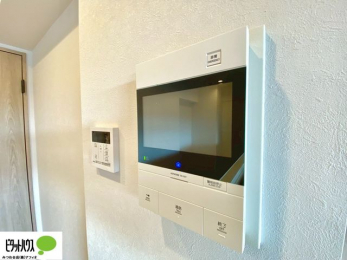 ���̑��@������Ԃ����S��TV���j�^�[�t���C���^�[�z��