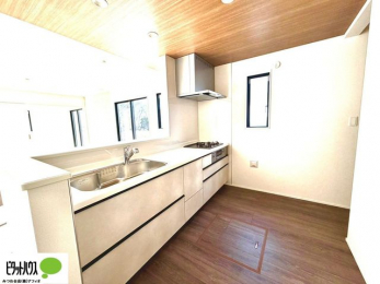 �L�b�`���@�Ƒ��Ƃ��b���Ȃ���y���������ł���J�E���^�[�L�b�`��