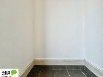 ���ց@�A�E�g�h�A�p�i��x�r�[�J�[�A�K�[�f�j���O�̓���Ȃǂ����[���Ă����̂ɂ��֗��ȃV���[�Y�C���N���[�N�B