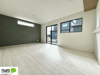 ���r���O�@�A�N�Z���g�N���X���g�p�����A�������ȃ��r���O�B