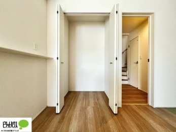 ���̑��@����ƕ֗��ȃ��r���O���[�B