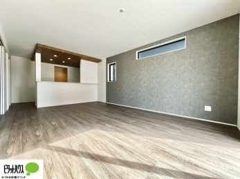 ���r���O�@�L�X�k�c�j�I����̑傫�ȃ\�t�@��u���Ă������f��ӏ܂��ǂ��ł��ˁB