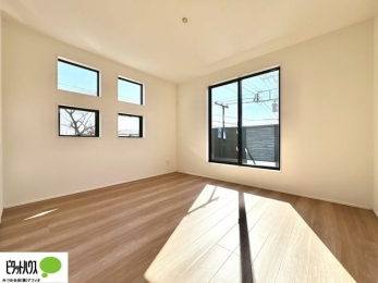 ���[�@����̏I���ɕv�w�ł������߂������Q���B�L���ɂ�Ƃ肪����A�Ƒ��̋C�z�������Ȃ������������x�߂���S�̃v���C�x�[�g��Ԃł��B