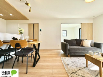 ���r���O�@���r���O����̓L�b�`���ɂ���}�}��p�p��������̂ŁA���q�l���V�񂾂�x�񂾂���S���ĉ߂������Ƃ��ł��܂��B