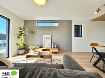 ���r���O�@�Ƒ��݂�Ȃ�������肭�낰��L�X�Ƃ����P�T���ȏ�̃��r���O�ł��B