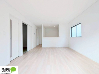 ���r���O�@�l�C�̑ΖʃL�b�`���ŉƑ��݂�Ȃ������ꏏ�B