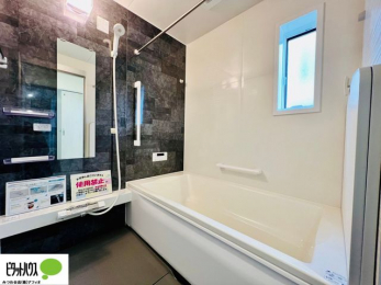 �����@�{�H��ʐ^�F1���̔�����������x���̓��͂��q�l�Ƃ̃R�~���j�P�[�V�����̏�Ƃ���