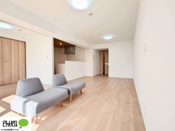 ���r���O�@�C���e���A�̉f����L�X�Ƃ������r���O