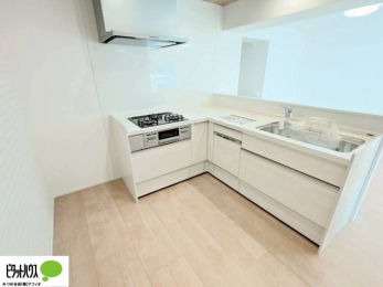 �L�b�`���@�Ƒ��Ƃ��b���Ȃ���y���������ł���J�E���^�[�L�b�`��