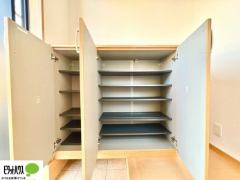 ���ց@�Ƒ��݂�Ȃ̌C�������Ղ���[�ł���V���[�Y�{�b�N�X