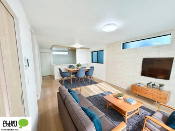 ���r���O�@17.6����LDK�����ۂ̎����ʐ^��CG�ŉƋ��z�u�����C���[�W�ł���A���ۂƂ͑����قȂ�܂��B