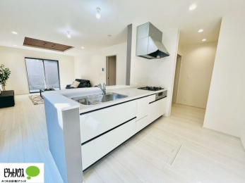 �L�b�`���@�����̂��������y�����Ȃ閾�邭�L�X�Ƃ����L�b�`��