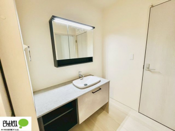 ���ʑ�E���ʏ��@�g���₷���V���v���Ȑ��ʉ��ϑ�B�����̎x�x�͂�������n�܂�܂��B